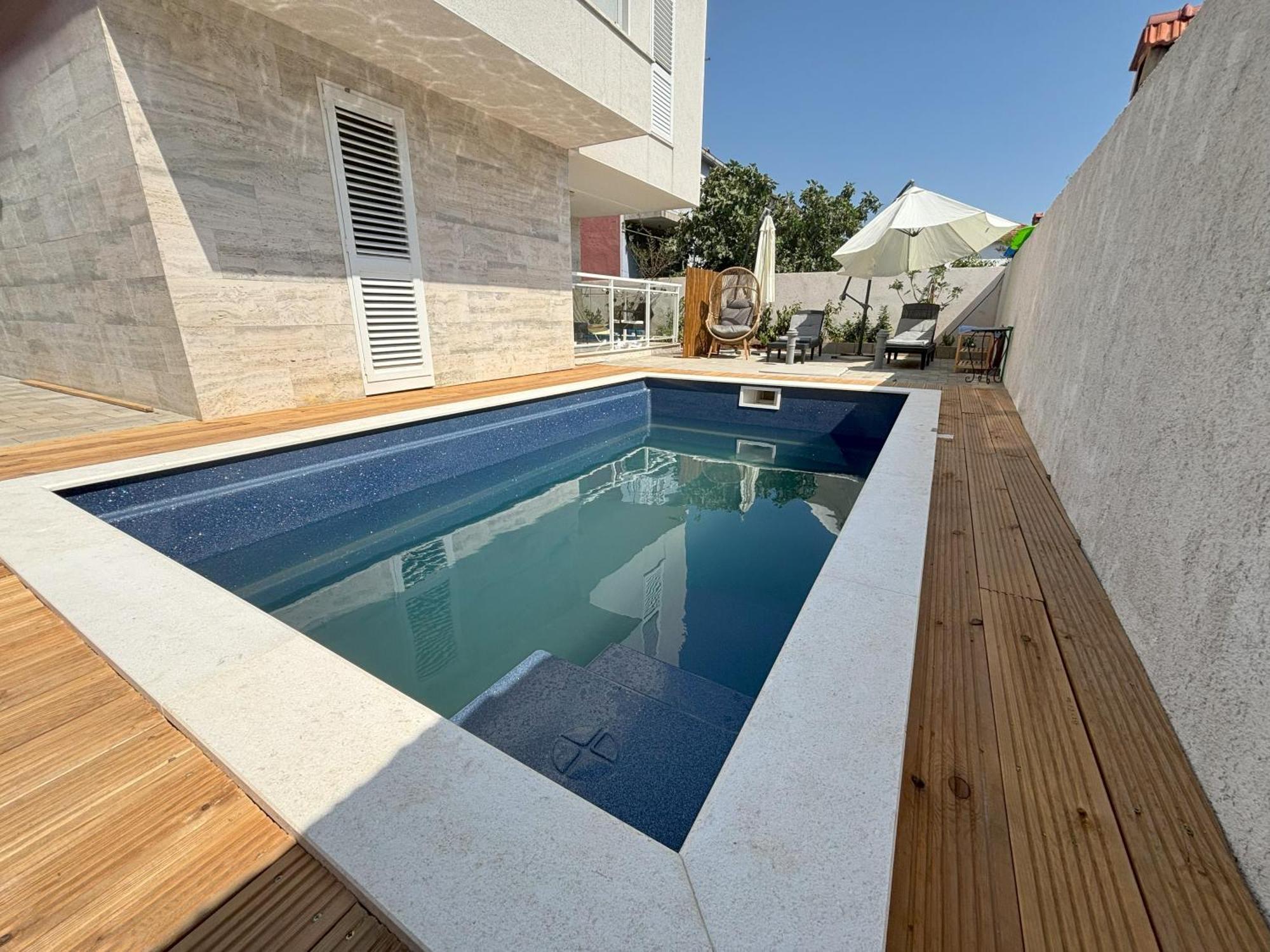 Vila Regina Apartment Regina With Swimming Pool イェゼラ エクステリア 写真